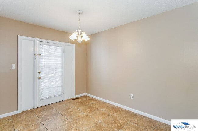 Photo - 610 N Glendale St