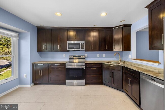 Photo - 8707 Birkenhead Ct