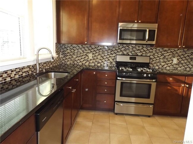 Photo - 148 Fremont St