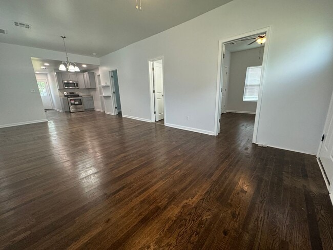 Photo - Gorgeous 3 bedroom 2 bathroom home