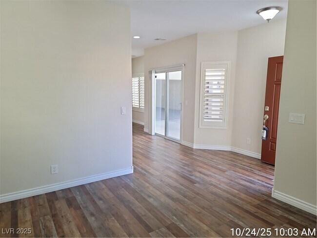 Photo - 5507 Jelsma Ave