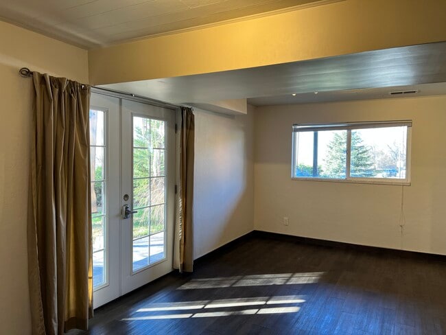Building Photo - 1779 S Foothill Dr