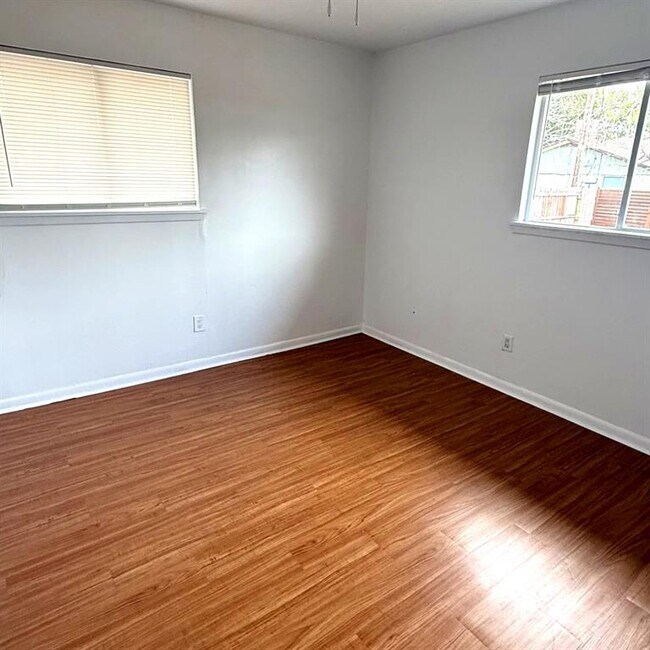 Photo - 2715 St Edwards Cir