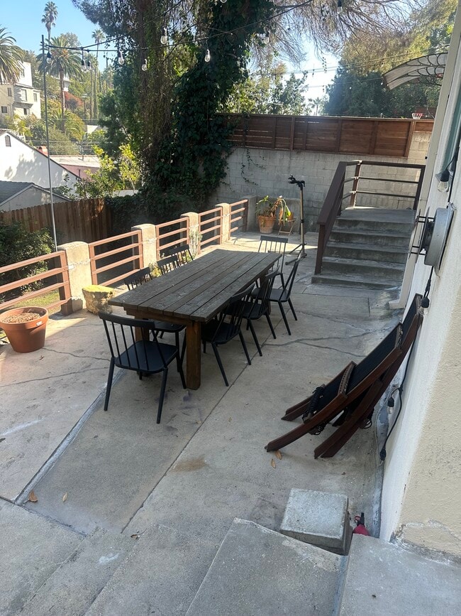 Photo - 2468 Lyric Ave Unidad 2468 12