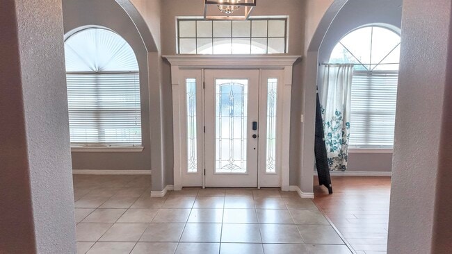 504 Boulder Ridge Dr