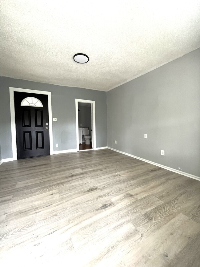 426 Dyer Ave