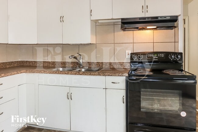 Photo - 9312 Stark Ave