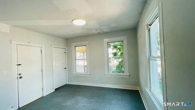 10 Branch St Unit 3