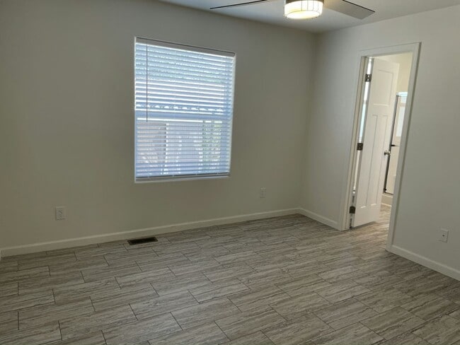 Photo - 10701 N 99th Ave