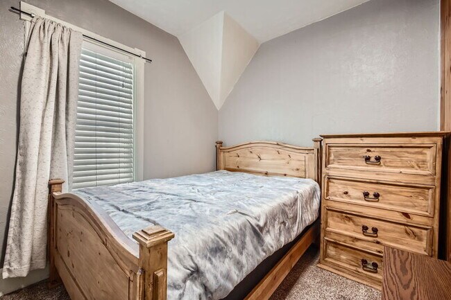 Photo - 537 E Platte Ave Condo Unit 1 - 4