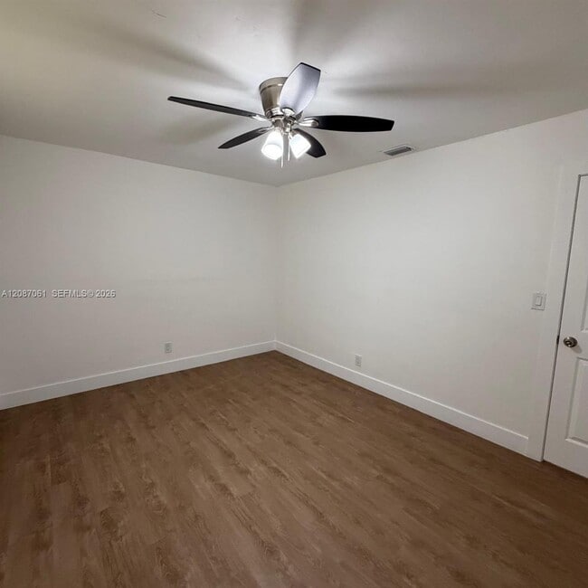 Photo - 3932 NW 39th Ave