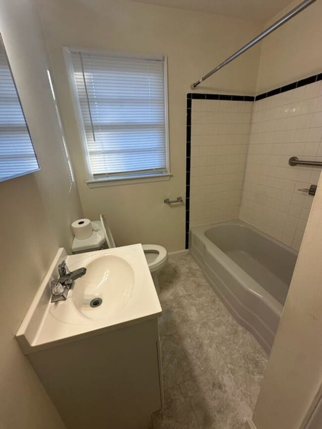 Photo - Sixteenth St Duplex-ZEE Unit 1206 16th St- ZEE