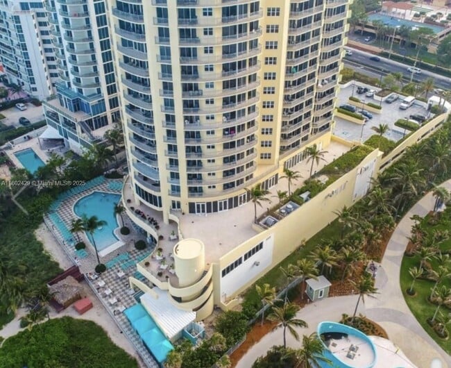 Photo - 17375 Collins Ave Unit 705