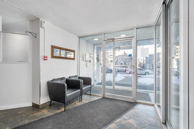 Photo - Stratton Oaks