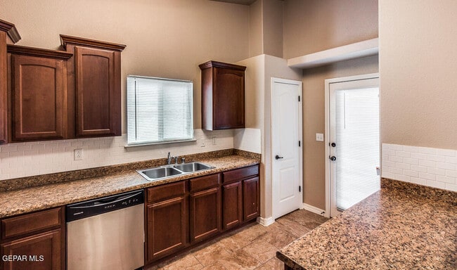 14340 Apache Point Dr
