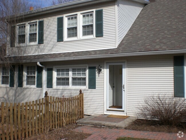 Building Photo - 1133 Old York Rd Unit Apt. 4