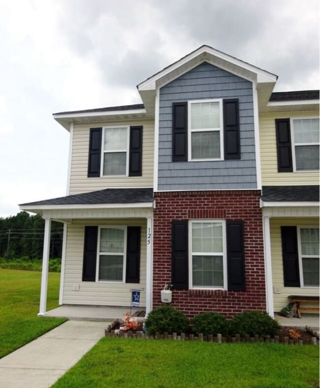 Building Photo - 125 Glen Cannon Drive Rental