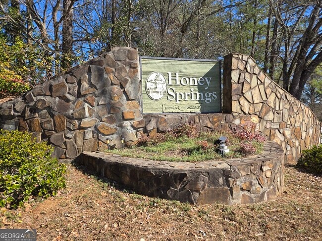 Photo - 1703 Windy Ridge Ct SE