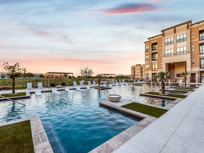 Photo - The Mark at Arlington