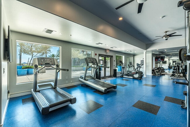 Photo - 945 E Playa Del Norte Dr