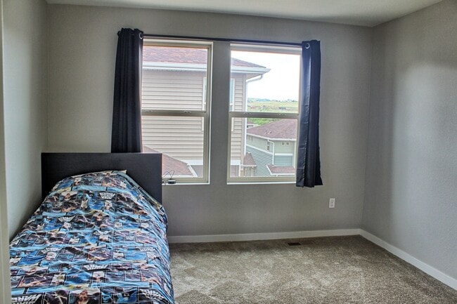 Photo - Newer 5 bed 3.5 bath home in the Meadows