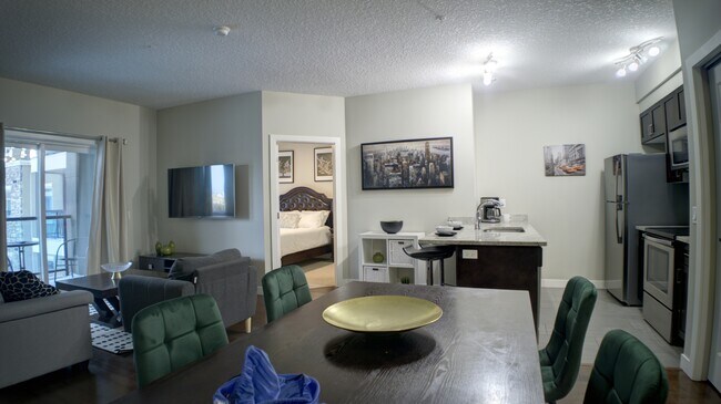 Photo - 1238-1238 Windermere Way SW