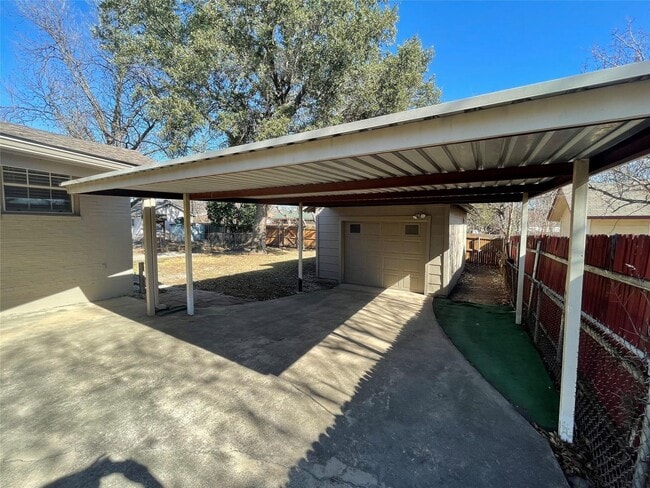 Photo - 3 BR/2BA | Single Family Home | Covered Patio | Additional Living room!