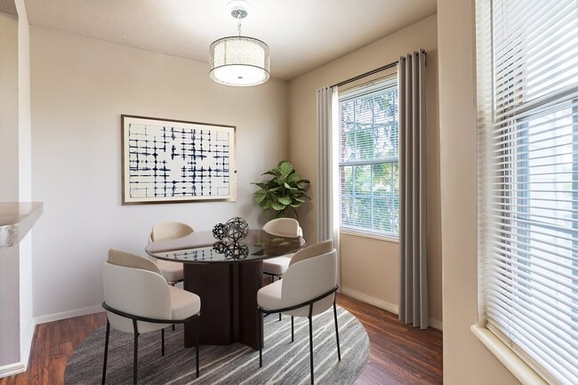 Photo - Hunters Chase