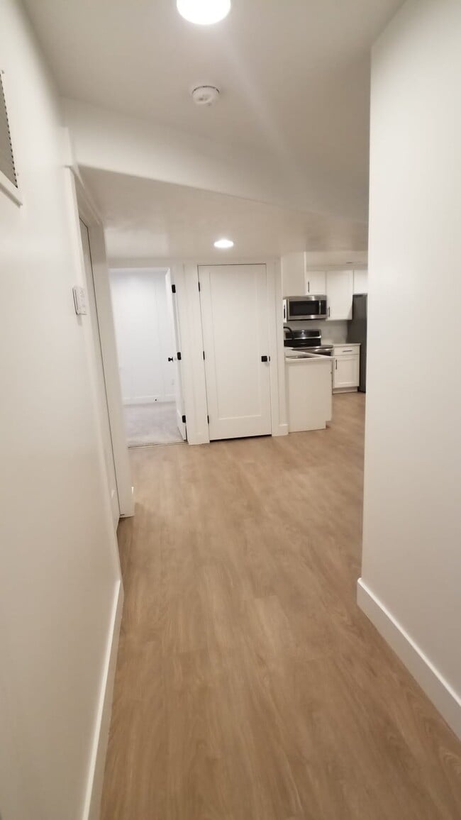 Photo - 32 W Sicula Rd. Apartamentos Unidad Basement