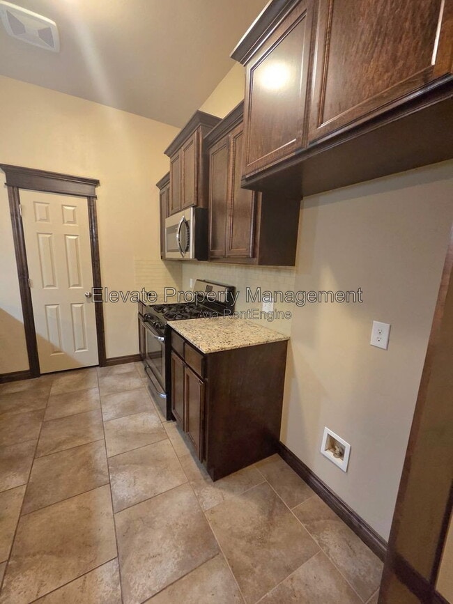 Photo - 2300 Kintyre Rd