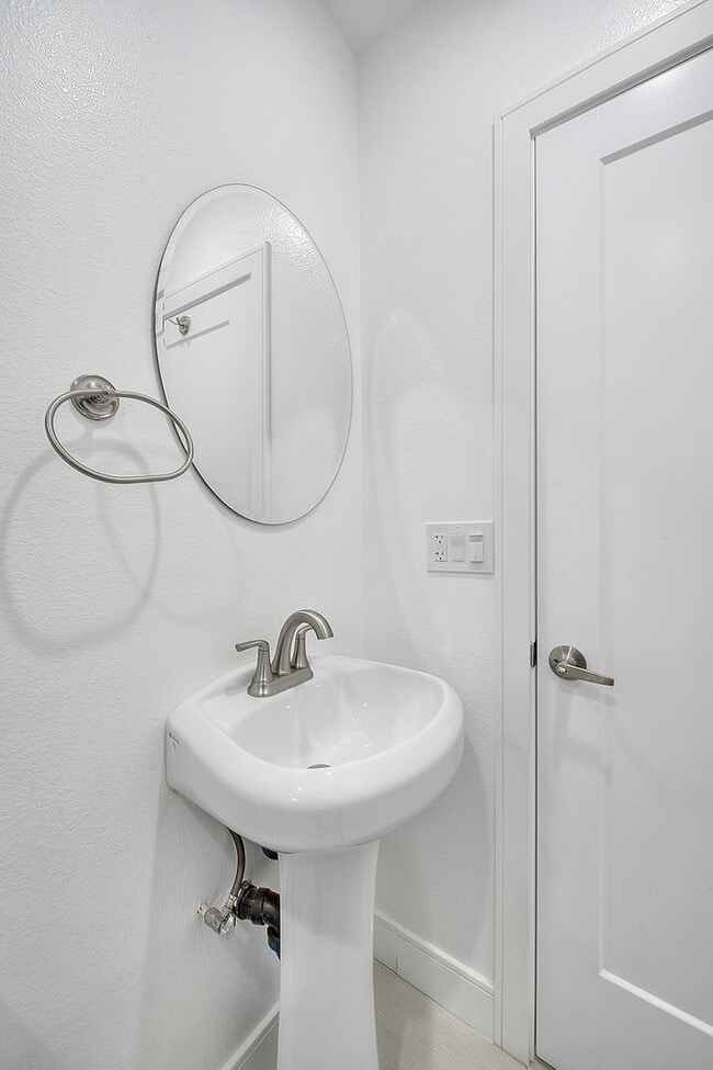Photo - 11726 Hamlin St Apartment Unit 11732