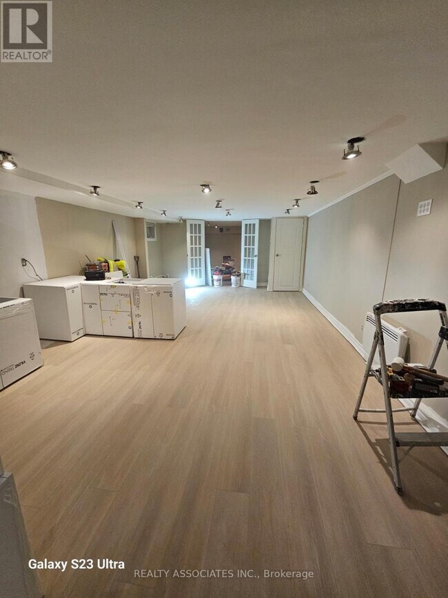 Photo - 162 Millwood Rd