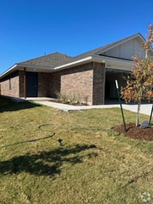 Building Photo - Newly Built! Rental