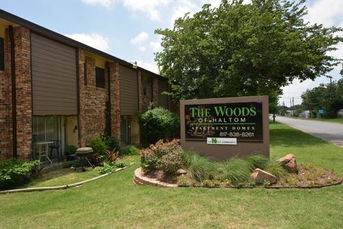 Photo - Woods of Haltom Townhomes