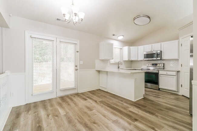 Photo - 543 S 1330 W St