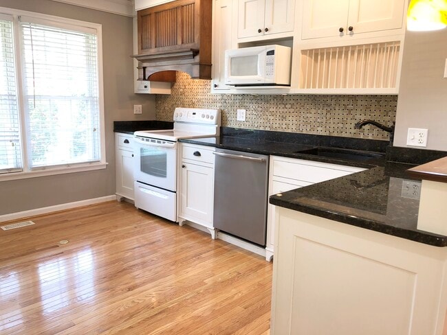 Photo - 10 Donagh Ct