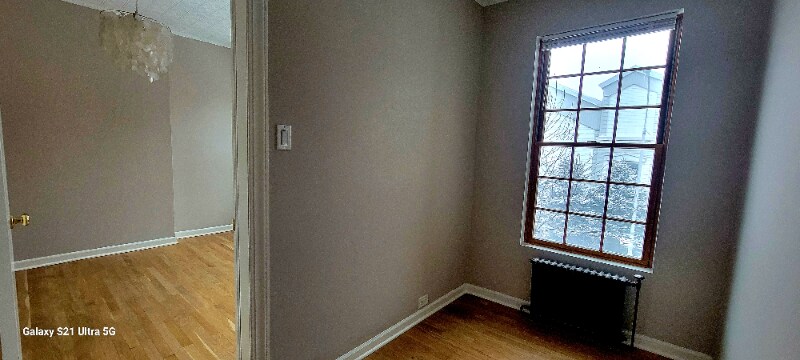 Photo - 677 Leonard St