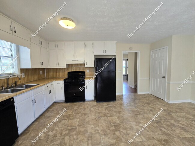Photo - 3948 Ferncliff Rd SW