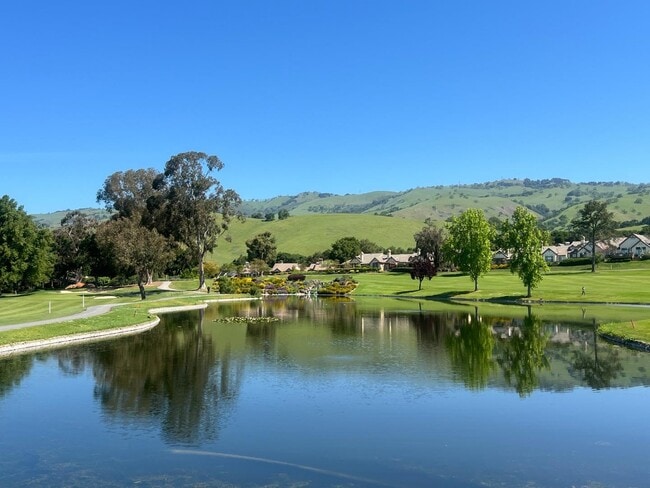 Photo - 2076 Mataro Way