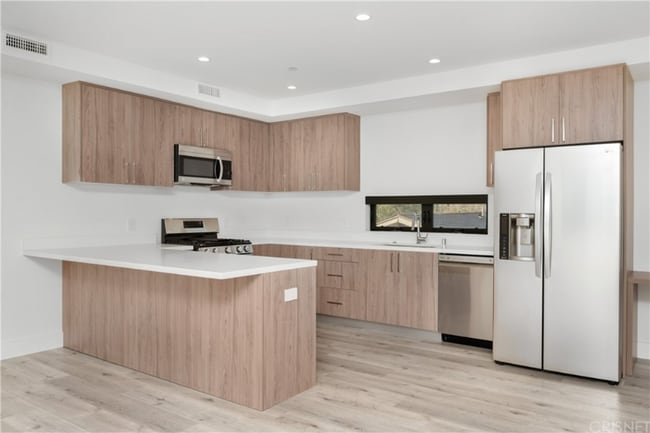 Photo - 5923 Laurel Canyon Blvd Unit 400