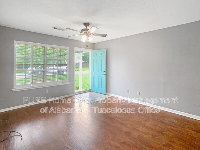 Photo - 2751 Meadowlark Ln