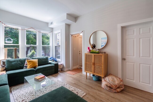 Photo - 3646 W Wabansia Ave