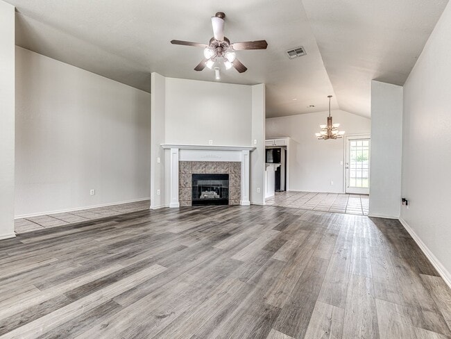 Photo - Charming home in North Edmond + Deer Creek Schools