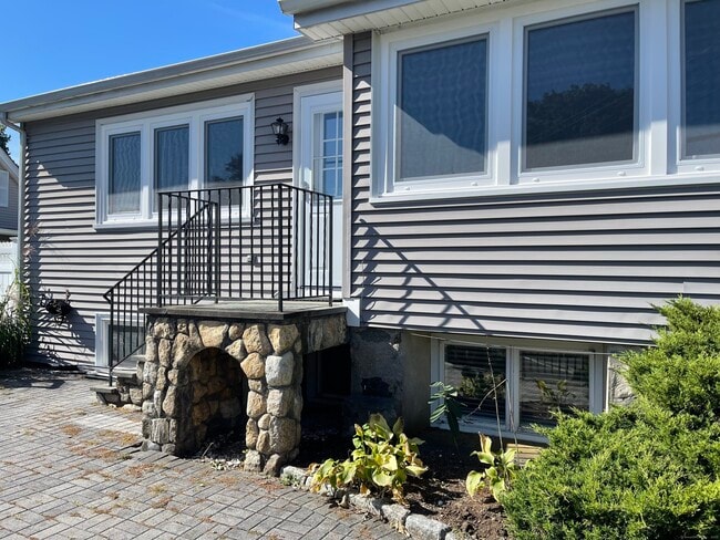 Photo - 40 Ledge Ave