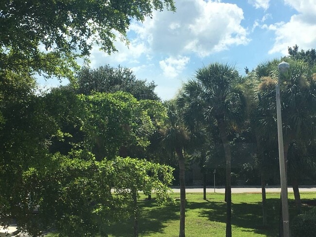 Photo - 634 Cohen Way