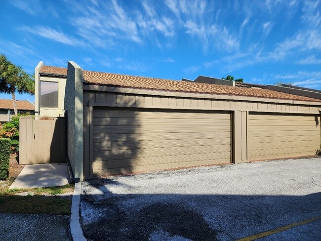 Building Photo - Gorgeous 3-Bedroom, 2.5-Bathroom Townhome ...