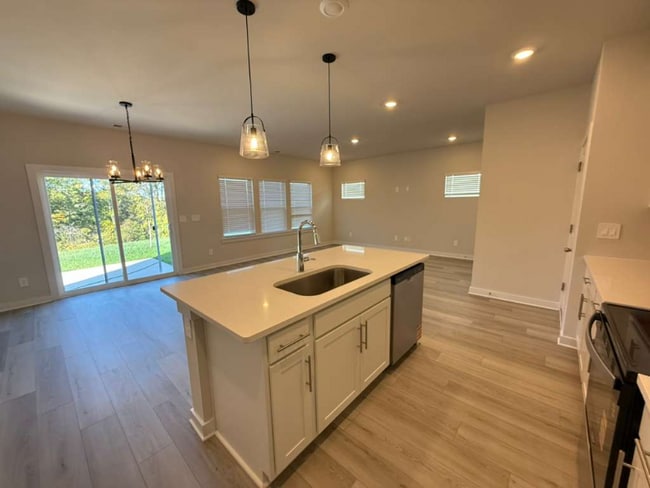 Photo - 3927 Northbrook Dr