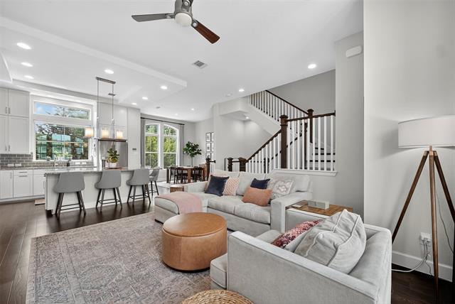 Photo - 1850 Wood Ledge Pl