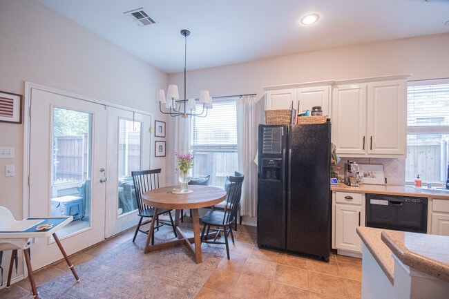 Photo - 2932 Vacherie Ln