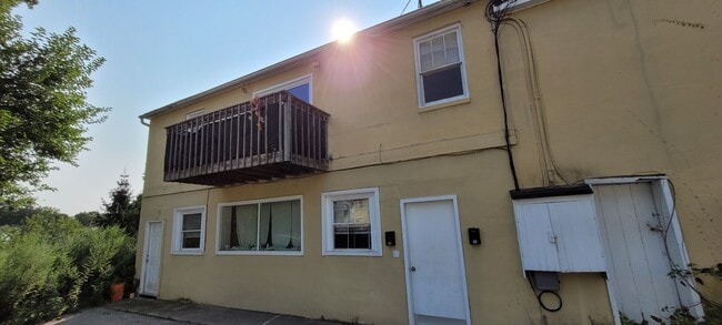 Building Photo - 3c Summit Ave Unit 3C